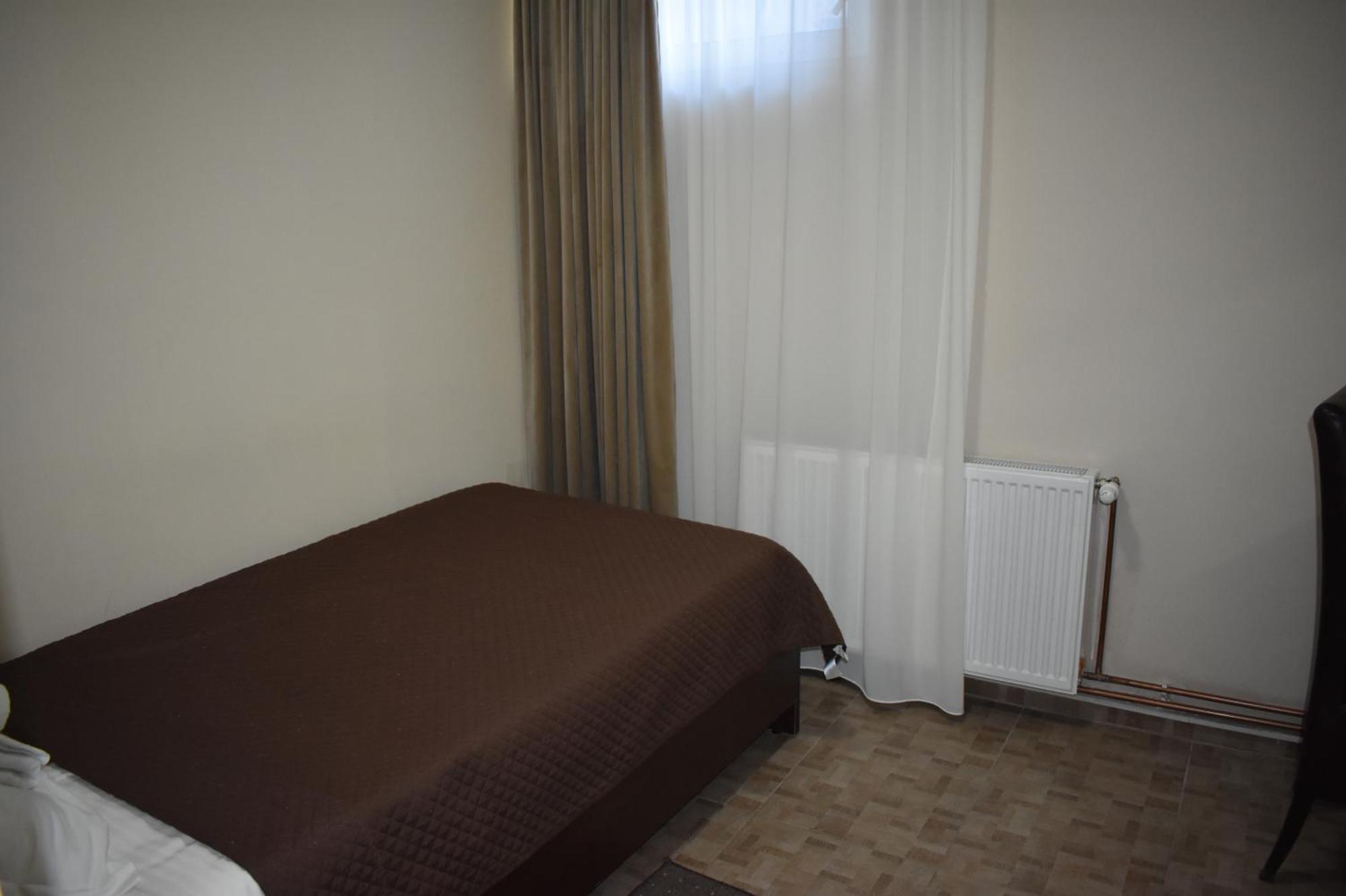 Garni Lion 3*